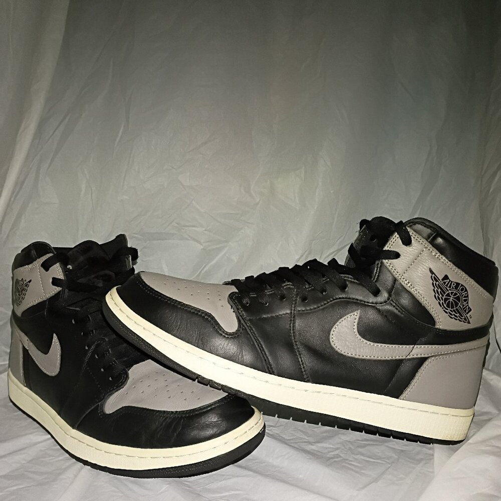 Air Jordan 1 Retro High Shadow (2018)